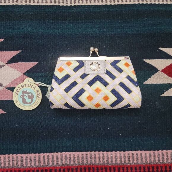 NWT Spartina 449‎ Harbor Light Island Clasp Coin Purse Wallet Leather Linen - Picture 1 of 7